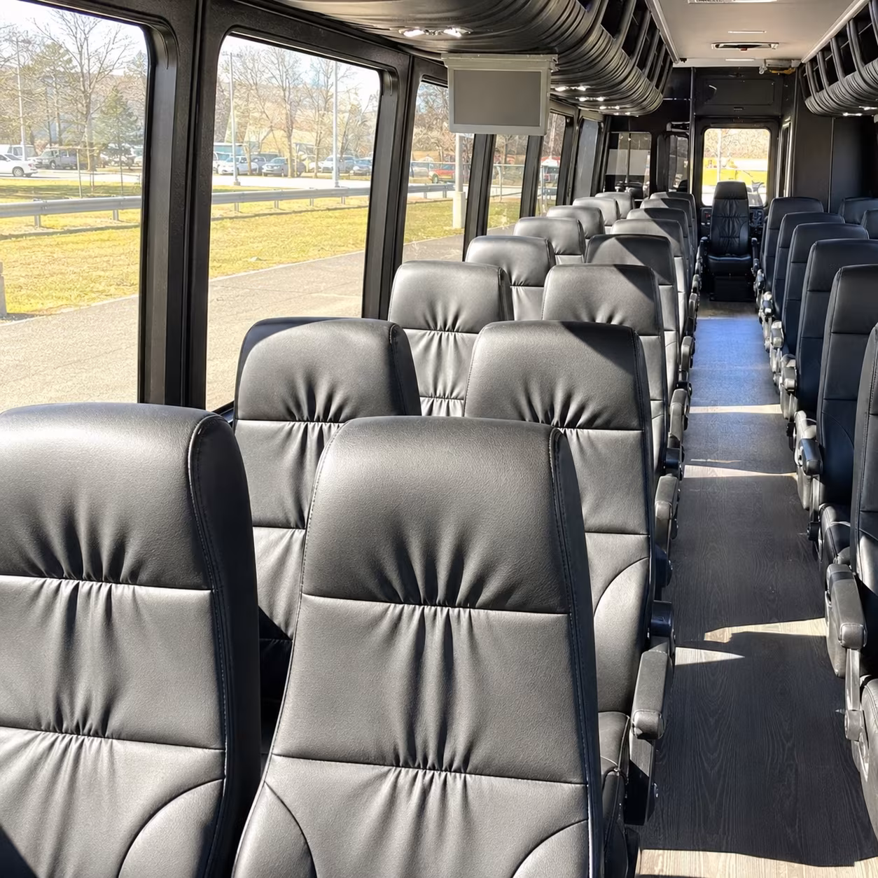 airport shuttle buses for wedding guests flying into ontario