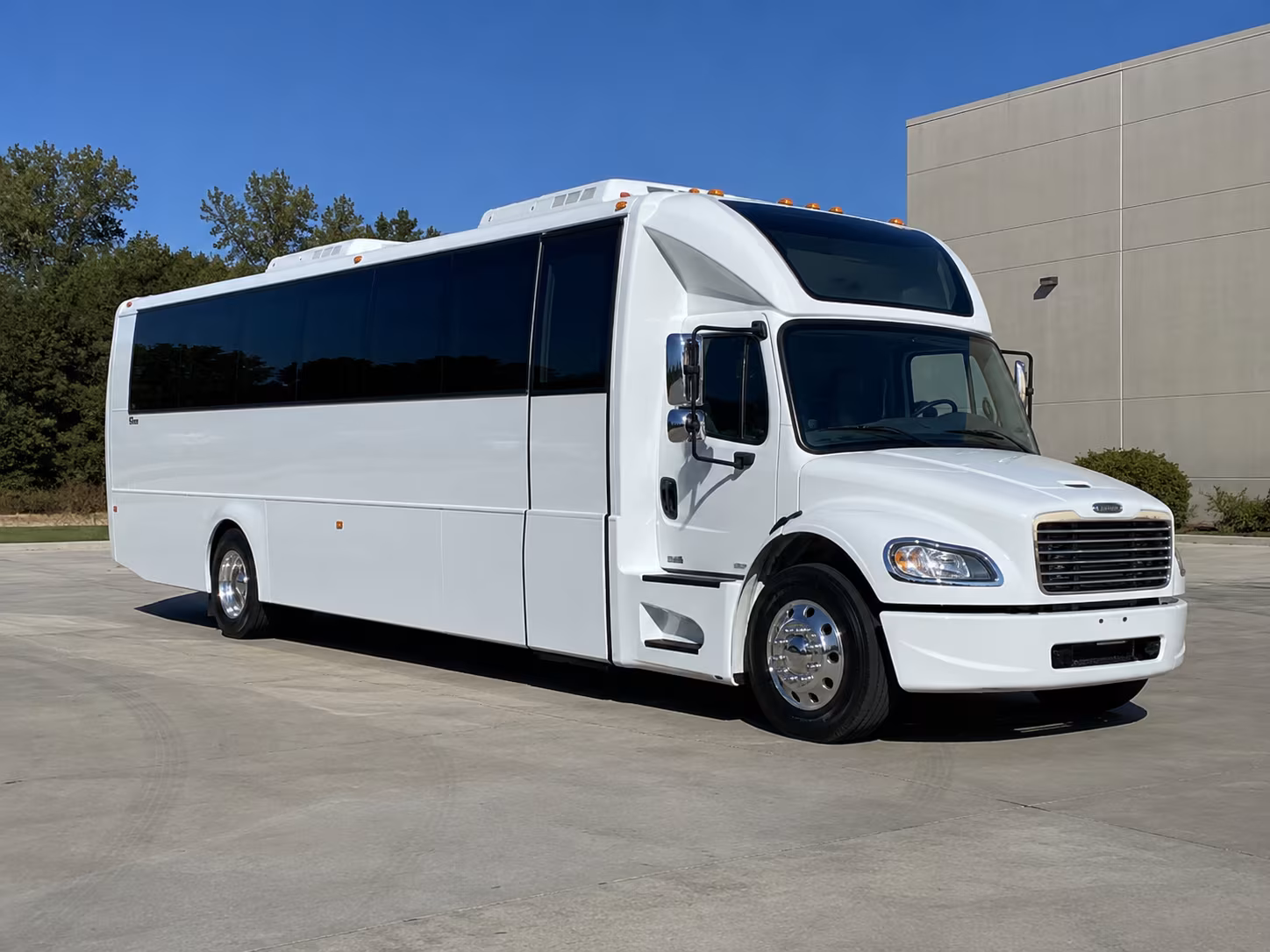rancho cucamonga 28 passenger party bus